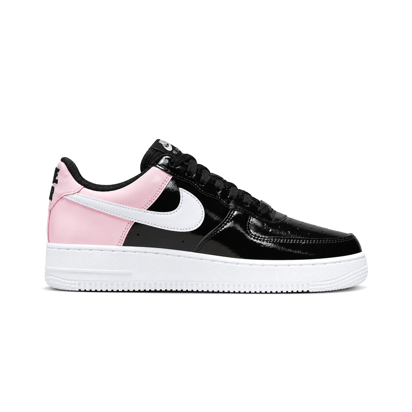 W AIR FORCE 1 '07 ESS SNKR MUJER DJ9942-600