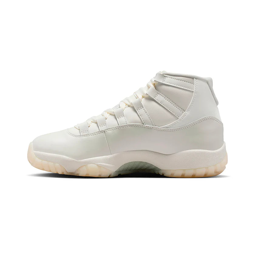 WMNS AIR JORDAN 11 RETRO MUJER AR0715-110