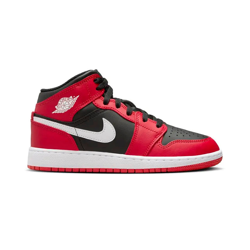 AIR JORDAN 1 MID BG NIÑOS DQ8423-061