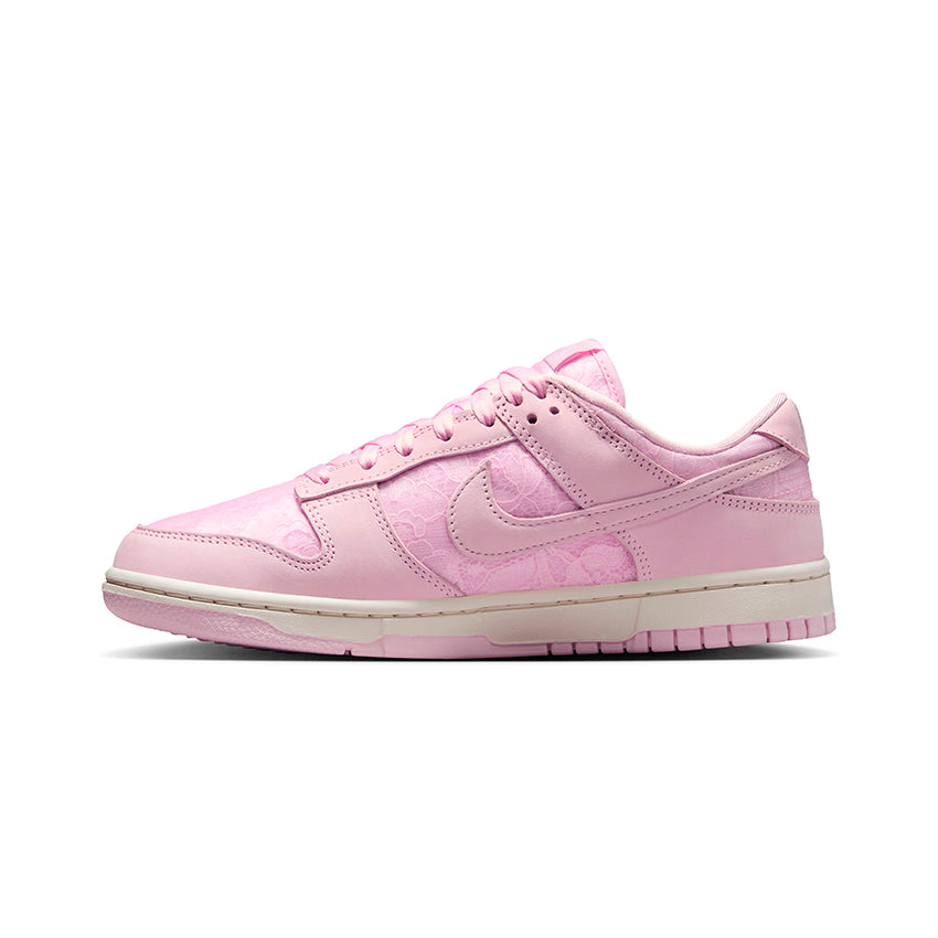 W NIKE DUNK LOW SE TRND MUJER HJ5870-600