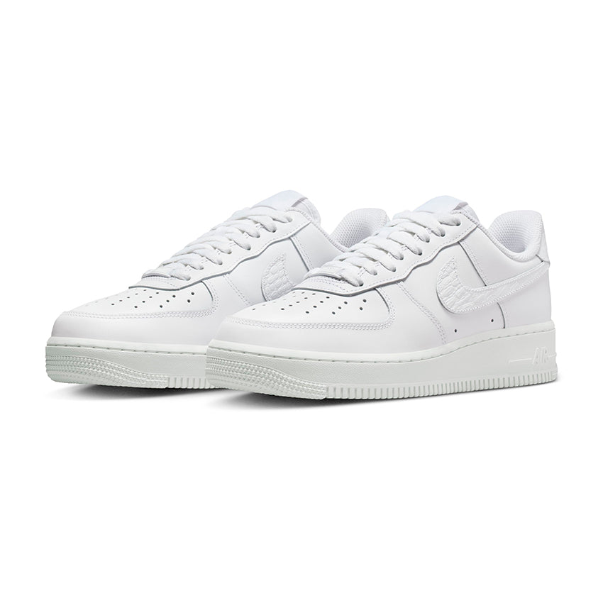 W AIR FORCE 1 07 SE MUJER IO4837-100